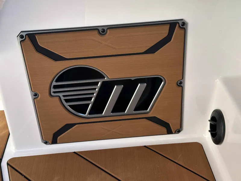 Slide: The Image of Malibu Wakesetter 23 LSV 2026 - 22