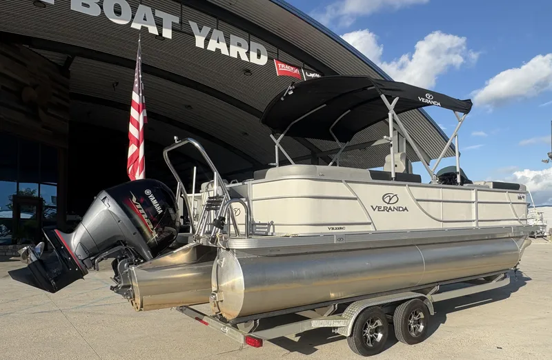 Slide: The Image of Veranda VR22RC 2024 - 4