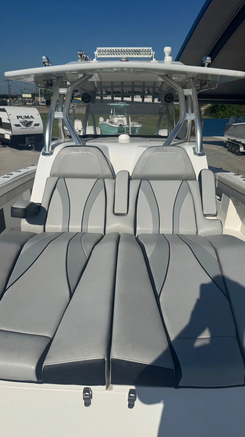 Slide: The Image of Custom Renaissance Prowler 2020 - 4