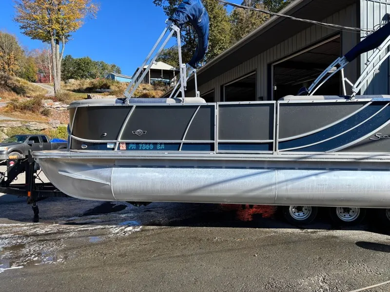 Slide: The Image of South Bay 500 Series 523CR 2021 - 10