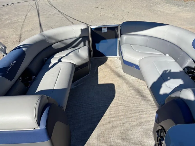 Slide: The Image of South Bay 500 Series 523CR 2021 - 11