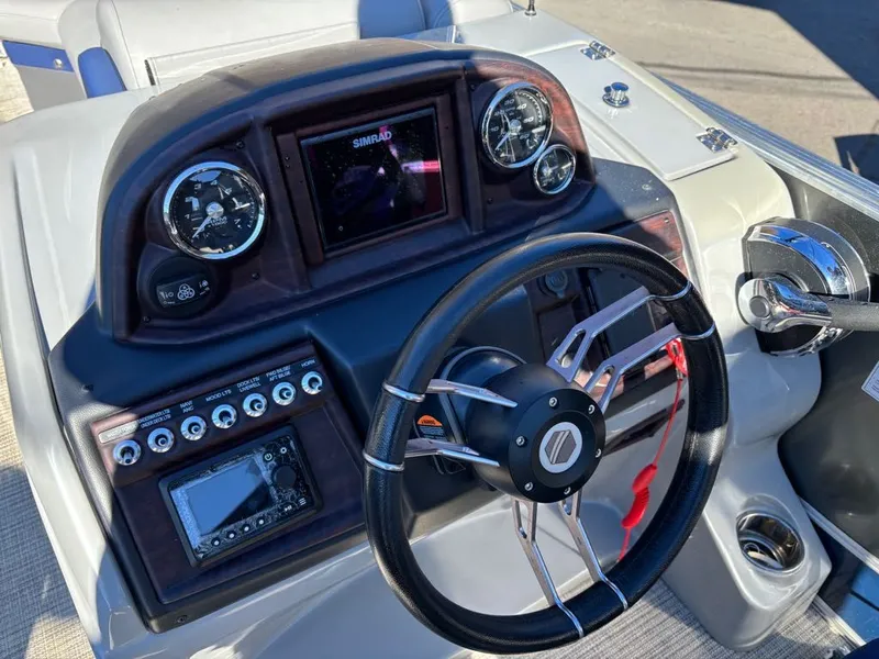 Slide: The Image of South Bay 500 Series 523CR 2021 - 15