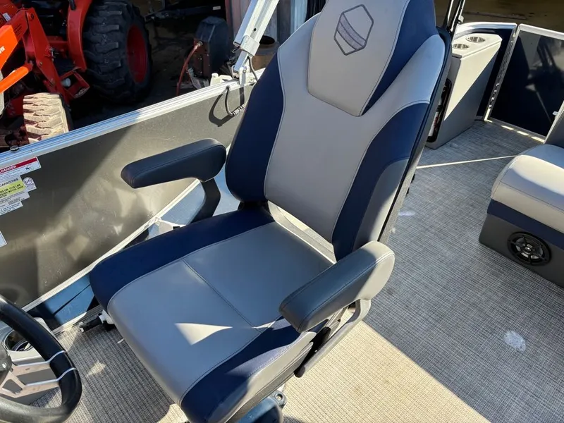 Slide: The Image of South Bay 500 Series 523CR 2021 - 19