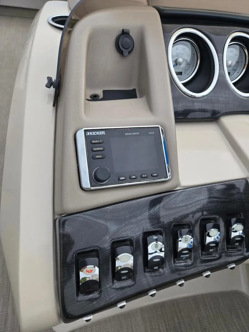 Slide: The Image of Bennington 25RSFB 2017 - 13