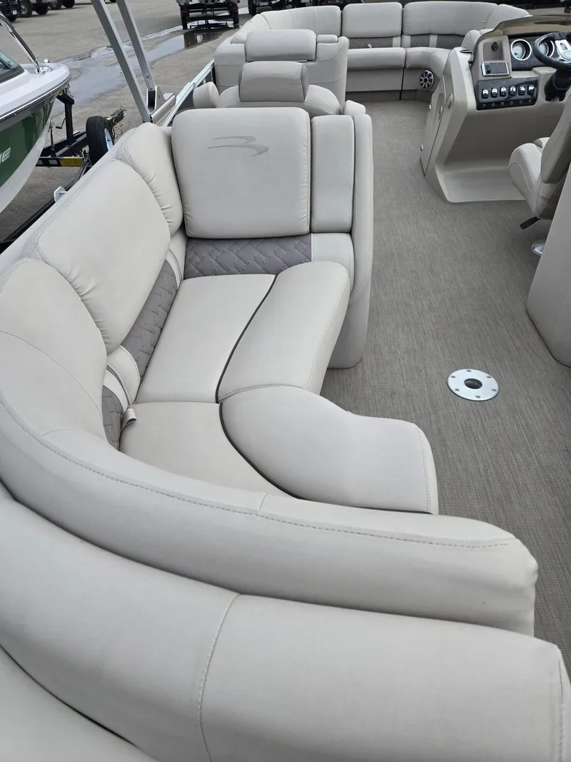 Slide: The Image of Bennington 25RSFB 2017 - 9