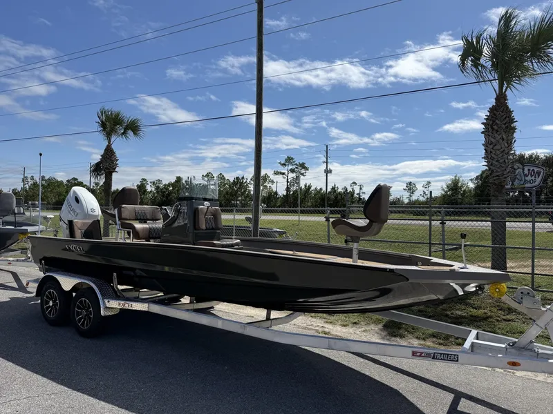 The Image of Excel 220 Bay Pro Elite 2026 - 1