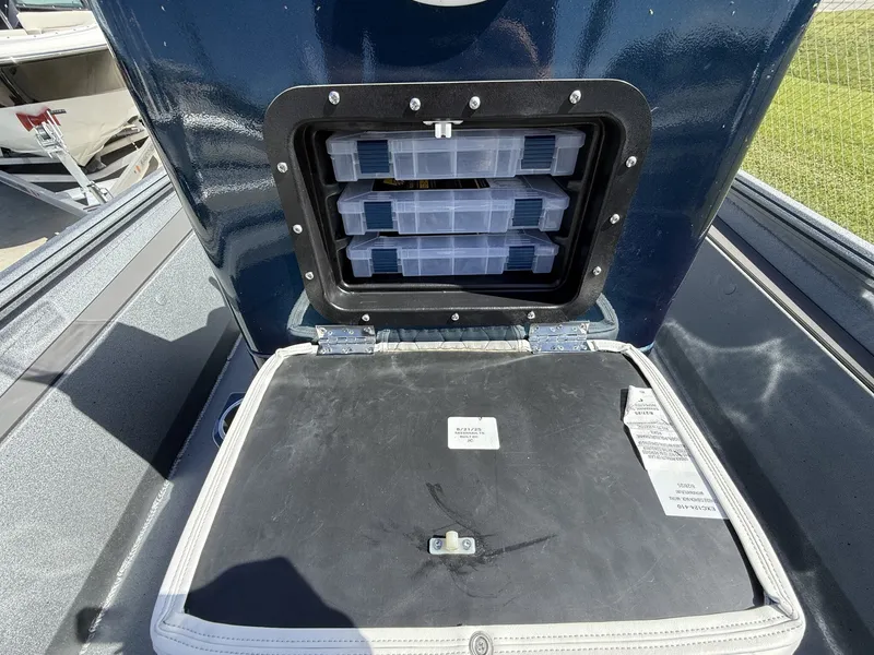 Slide: The Image of Excel 220 Bay Pro Elite 2026 - 8