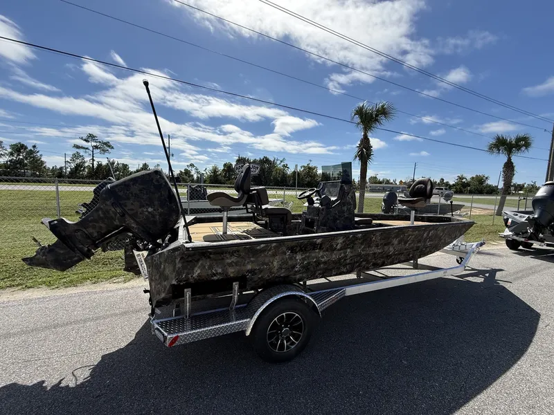 Slide: The Image of Excel 203 Bay Pro Elite 2026 - 2