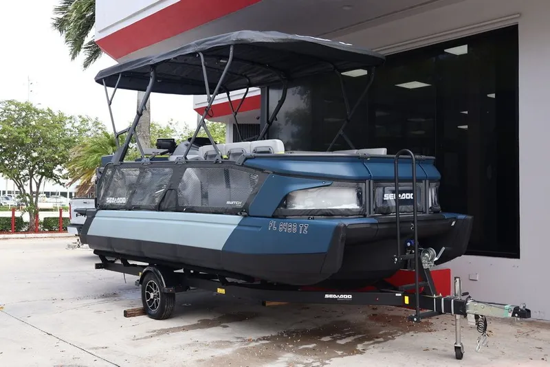 The Image of Sea-Doo Switch Cruise Limited 21 2025 - 0