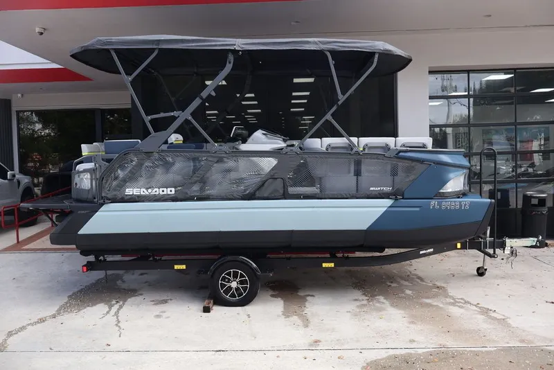 Slide: The Image of Sea-Doo Switch Cruise Limited 21 2025 - 2