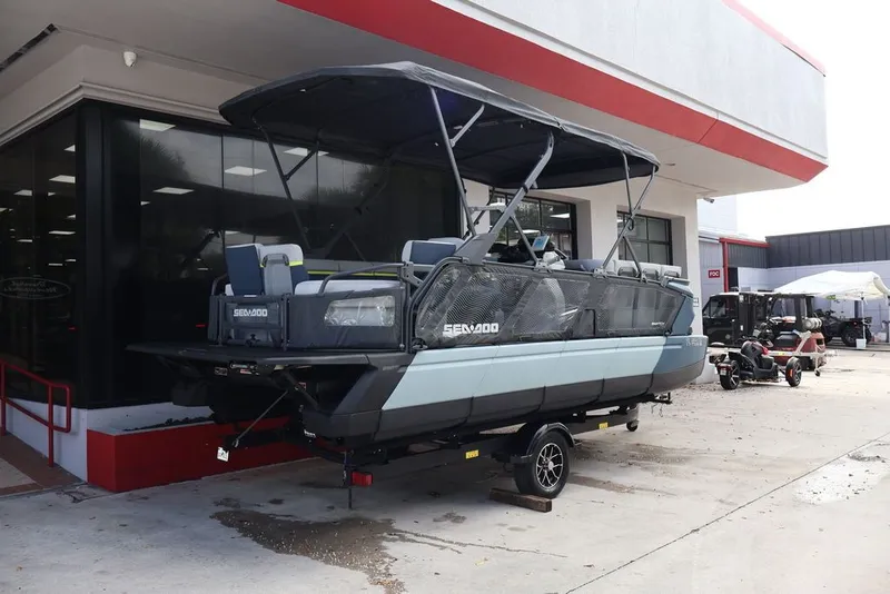 Slide: The Image of Sea-Doo Switch Cruise Limited 21 2025 - 3