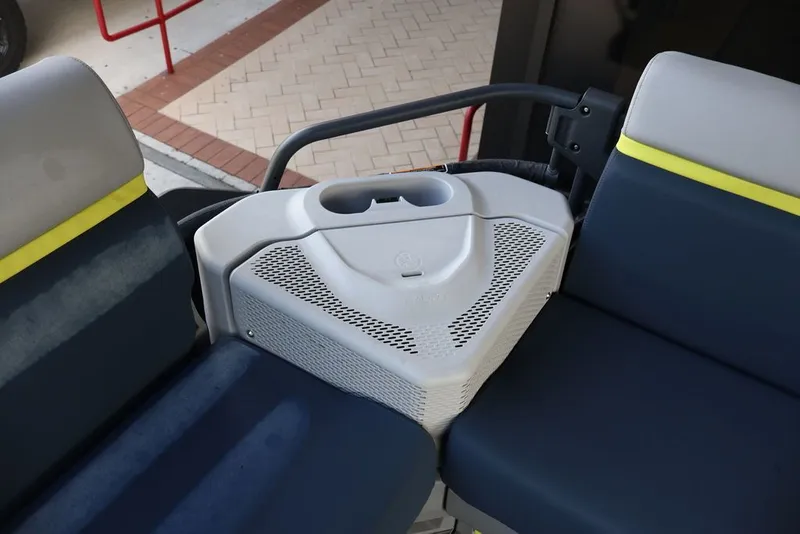 Slide: The Image of Sea-Doo Switch Cruise Limited 21 2025 - 9