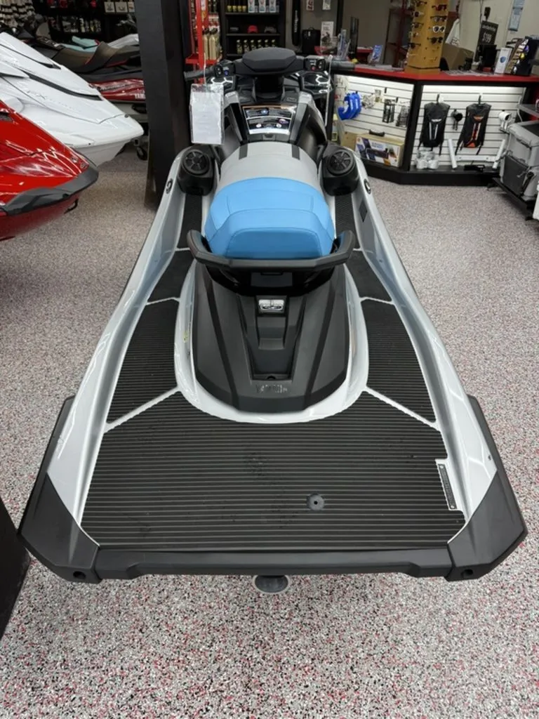 Slide: The Image of 2024 Yamaha VX Cruiser® with Audio, rear view in showroom. - 10