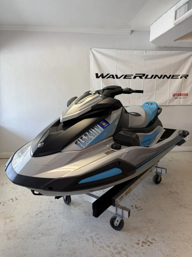 Slide: The Image of Yamaha VX Cruiser® with Audio 2024 - 2