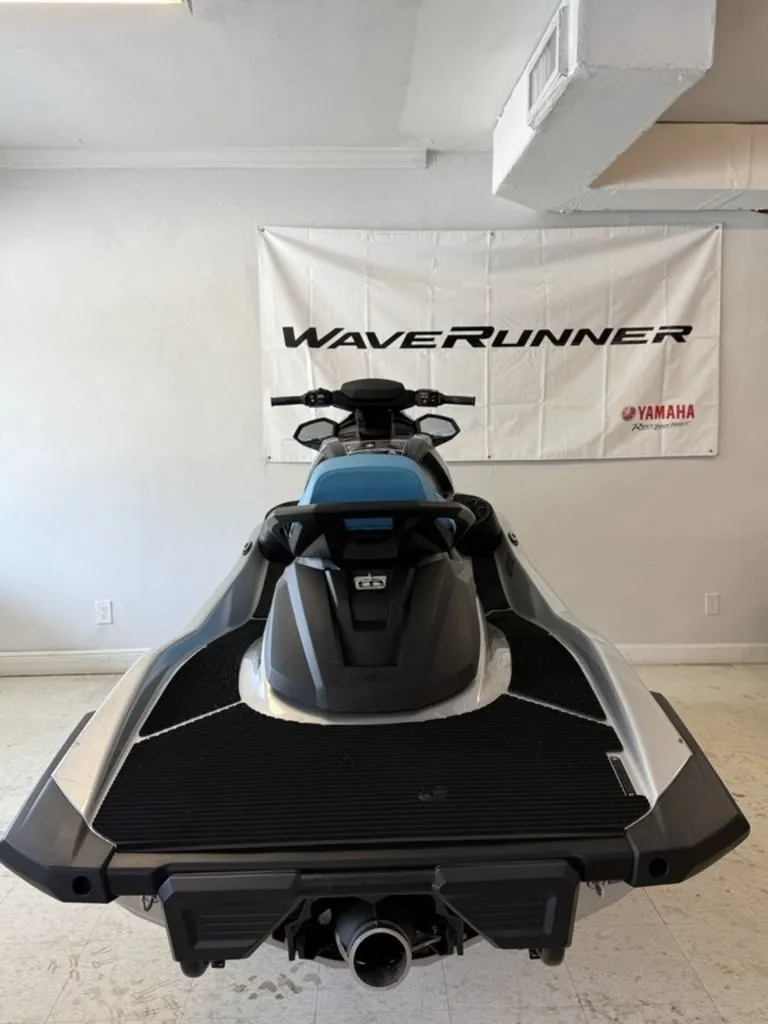 Slide: The Image of Yamaha VX Cruiser® with Audio 2024 - 5