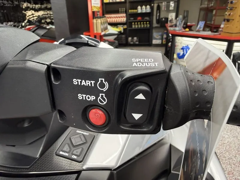 Slide: The Image of Yamaha VX Cruiser® with Audio 2024 - 7