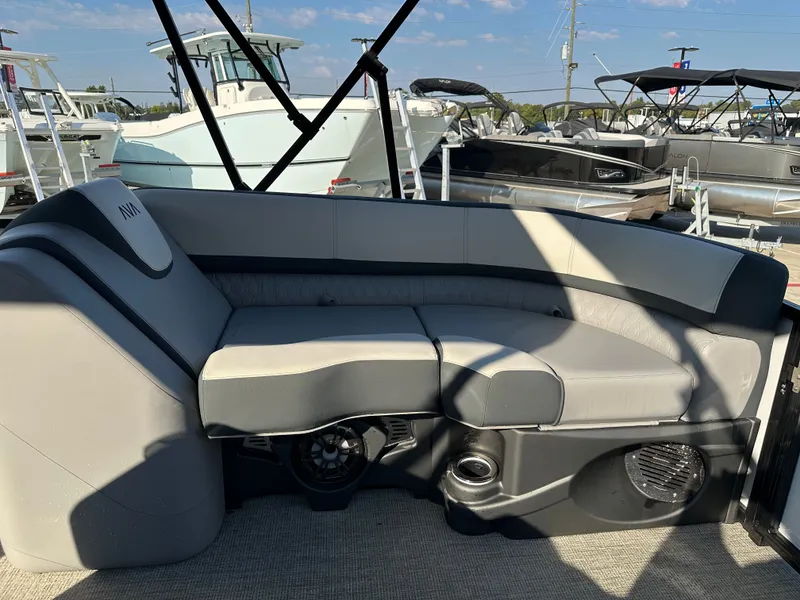 Slide: The Image of Avalon LSZ Quad Lounge Shift - 23' 2025 - 14