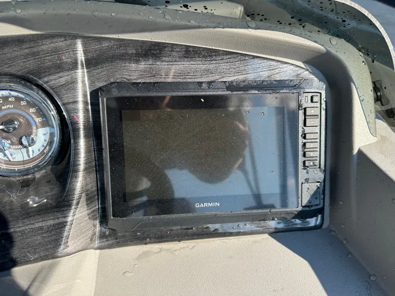 Slide: The Image of Avalon LSZ Quad Lounge Shift - 23' 2025 - 21