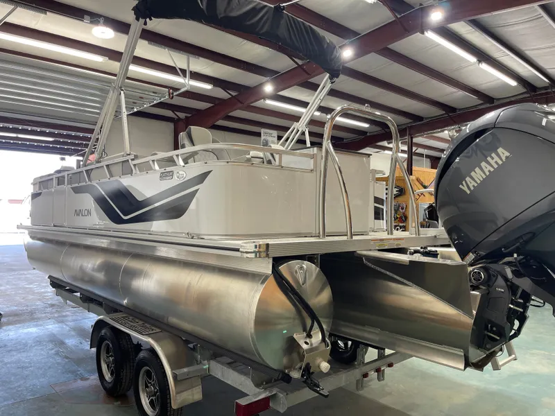 Slide: The Image of Avalon Venture Fish N Cruise - 23' 2025 - 33