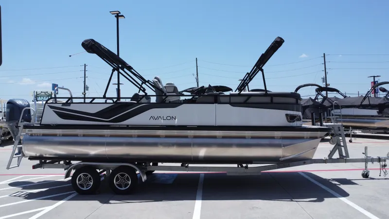 Slide: The Image of Avalon VNT85 VRB23T 2025 - 6