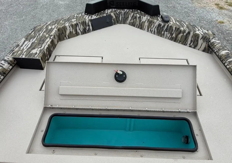 Slide: The Image of Avid 18 Commander 2026 - 12