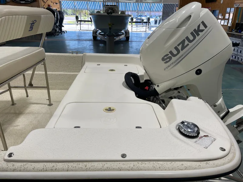 Slide: The Image of Carolina 17 DLX 2020 - 12