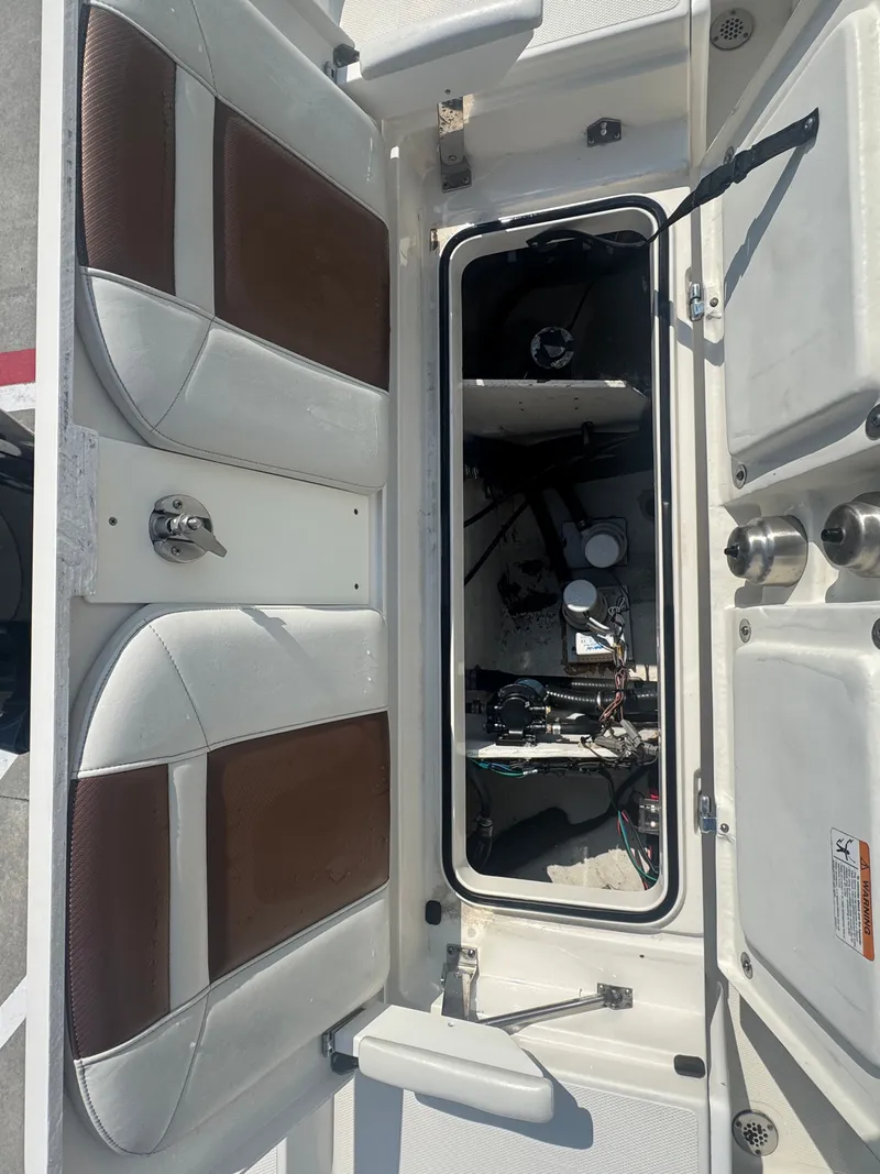 Slide: The Image of Ranger Boats 2360 Bay 2020 - 11