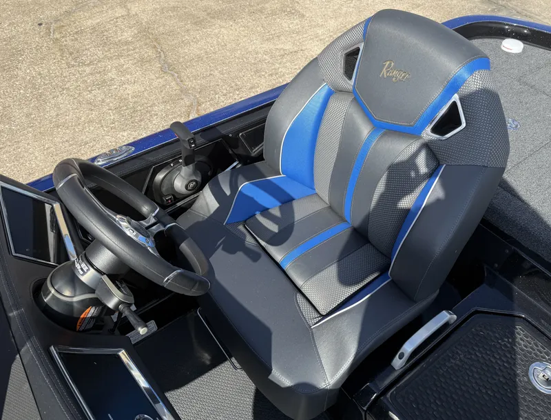 Slide: The Image of Ranger Z521R 2023 - 13