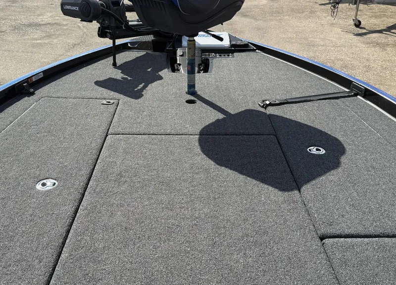 Slide: The Image of Ranger Z521R 2023 - 21