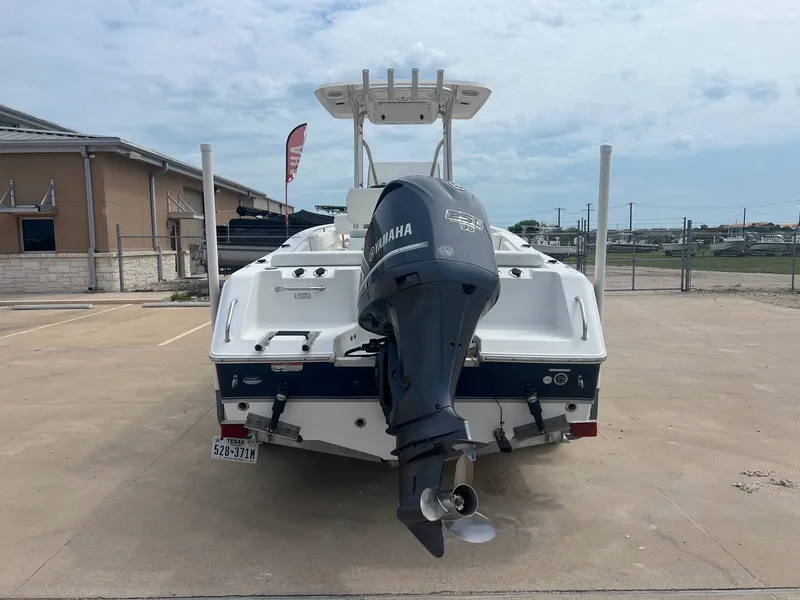 Slide: The Image of Sea Hunt Ultra 234 2013 - 9