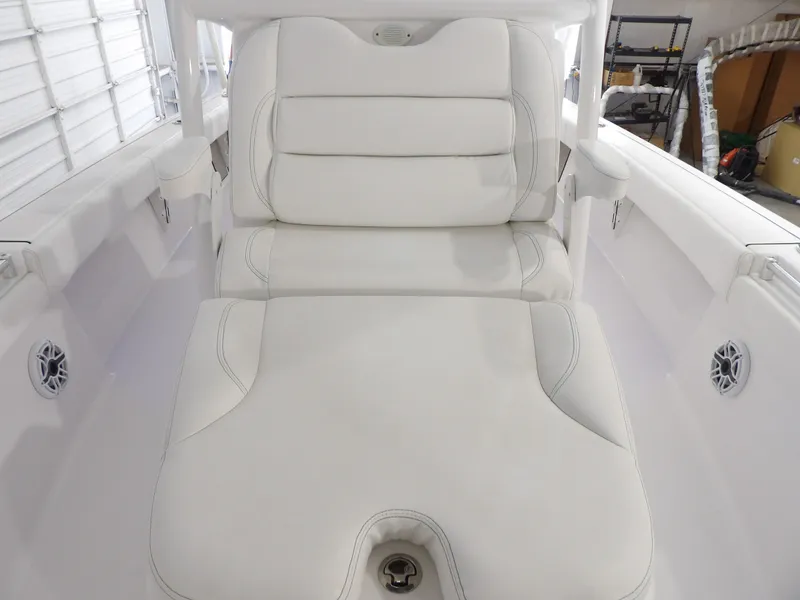 Slide: The Image of Sportsman Masters 267 Bay Boat 2021 - 16