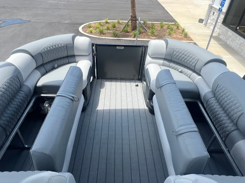 Slide: The Image of Tahoe CAS QLSW 25T 2025 - 15