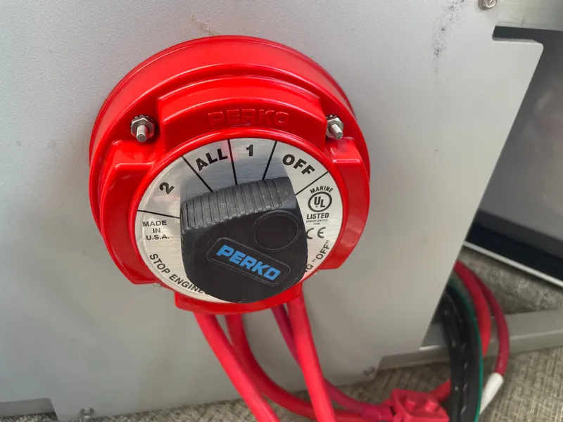 Slide: The Image of Tahoe AVALON LTZ QL21T 2024 - 25