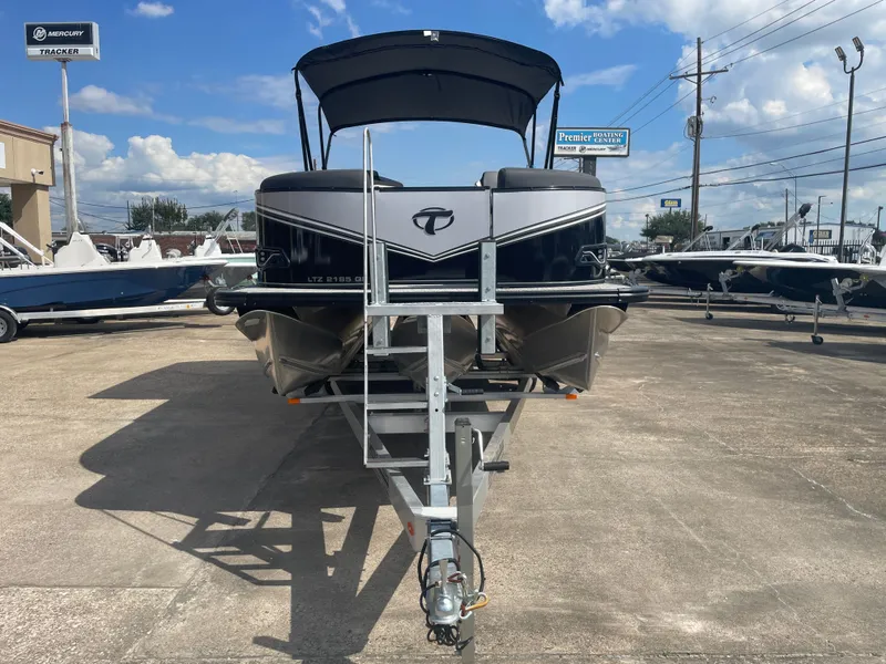 Slide: The Image of Tahoe AVALON LTZ QL21T 2024 - 5