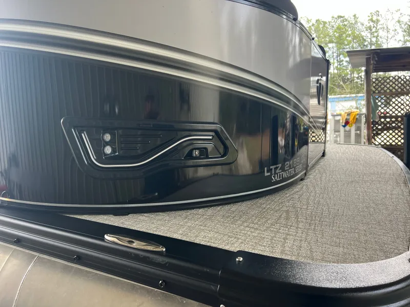 Slide: The Image of Tahoe LTZ QL21T 2024 - 20