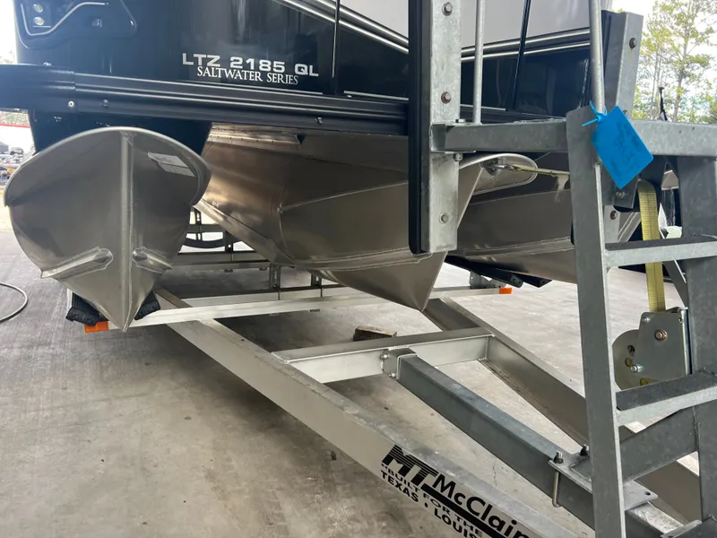 Slide: The Image of Tahoe LTZ QL21T 2024 - 9