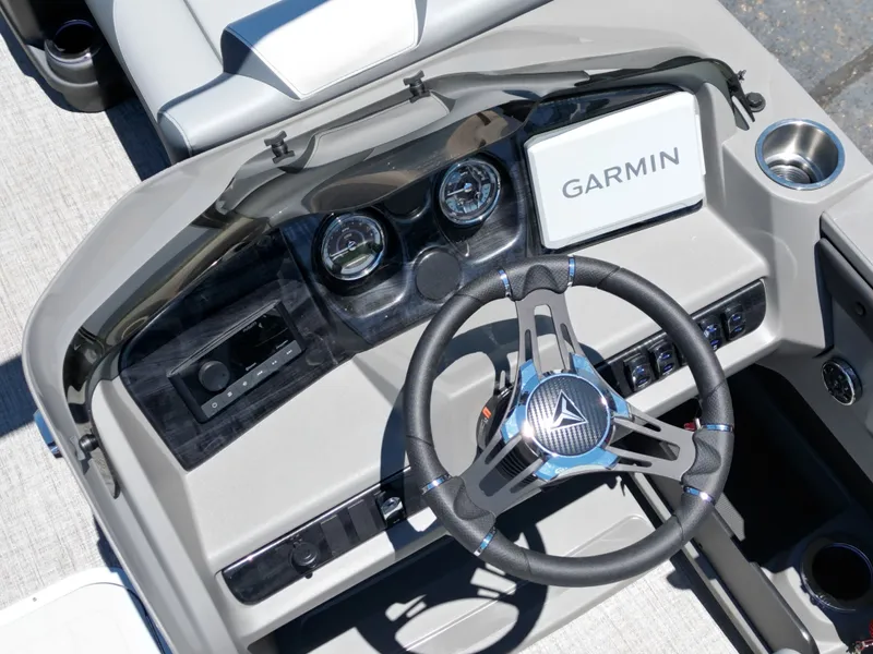 Slide: The Image of Tahoe LTZ QL23T DX 2025 - 11