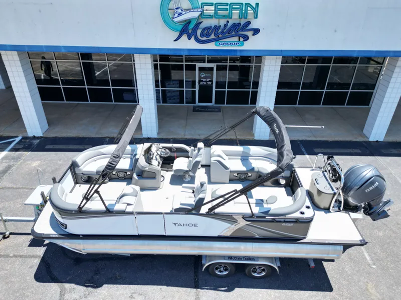 Slide: The Image of Tahoe LTZ QL23T DX 2025 - 3