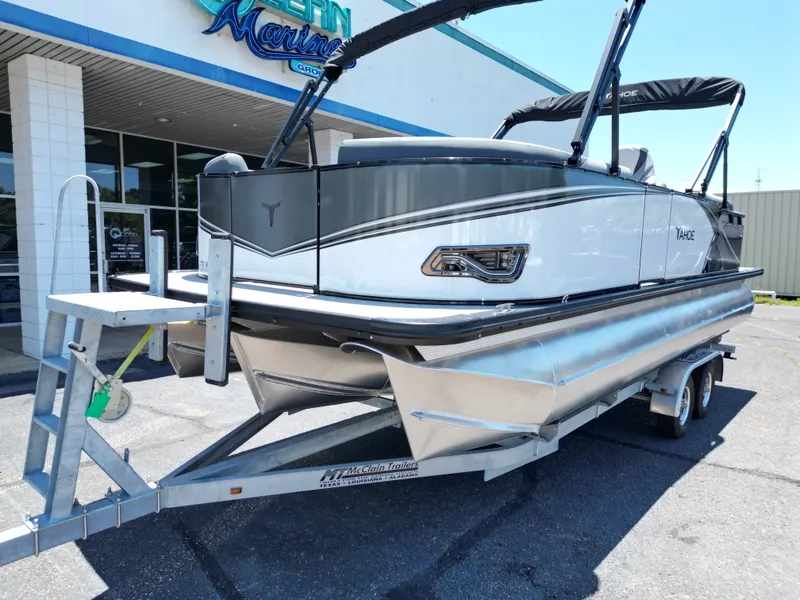 Slide: The Image of Tahoe LTZ QL23T DX 2025 - 5