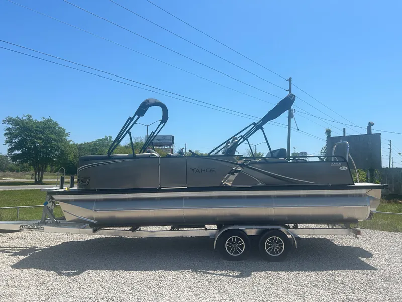 The Image of Tahoe LTZ VRB23T 2025 - 1