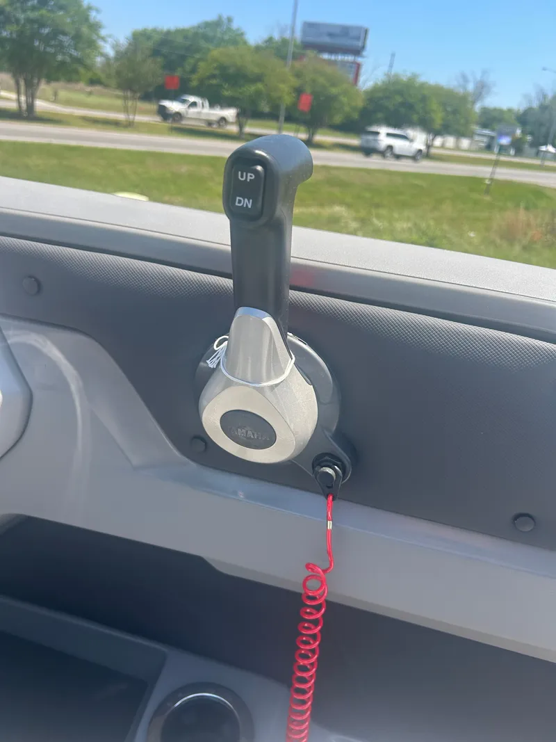 Slide: The Image of Tahoe LTZ VRB23T 2025 - 13