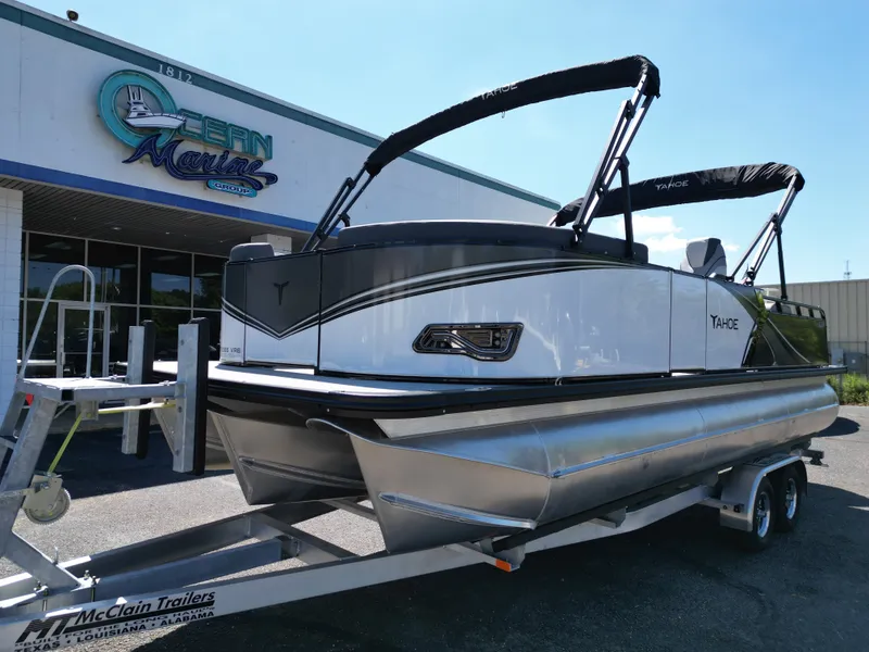 Slide: The Image of Tahoe LTZ VRB23T DX 2025 - 5