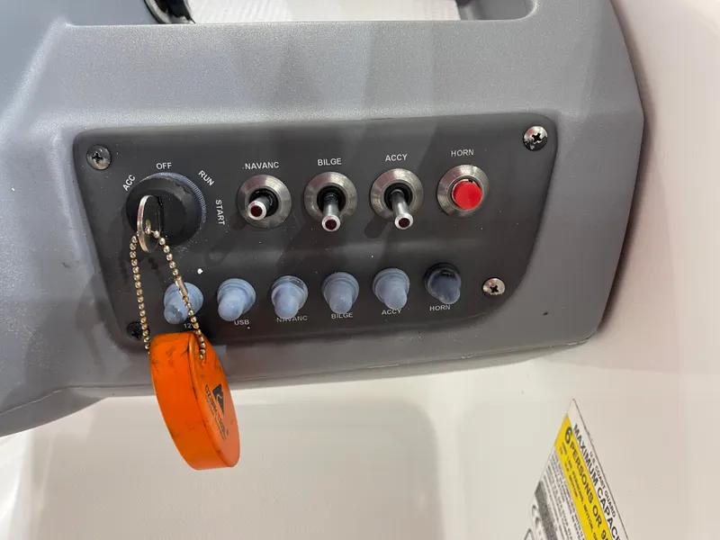 Slide: The Image of Tahoe T16 2020 - 10