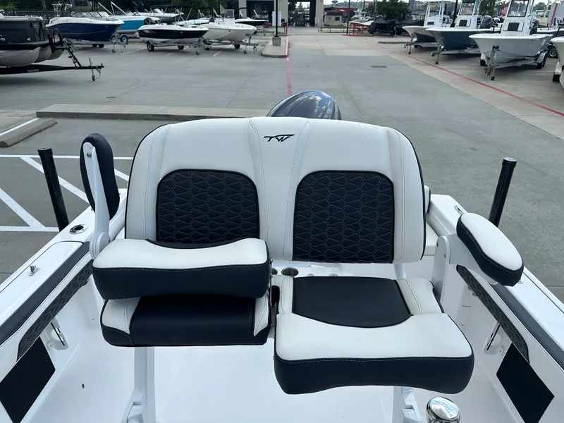 Slide: The Image of Tidewater 198 CC Adventure 2026 - 19