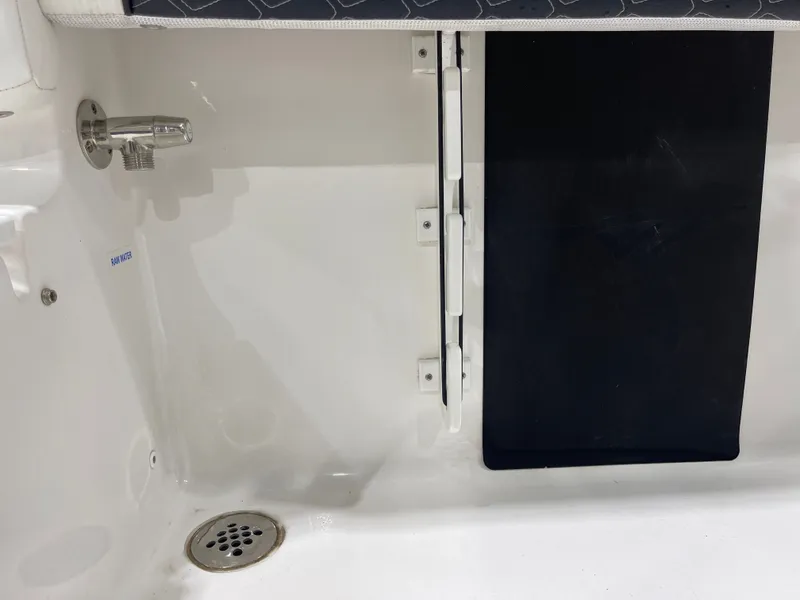 Slide: The Image of Tidewater 220 LXF 2025 - 15