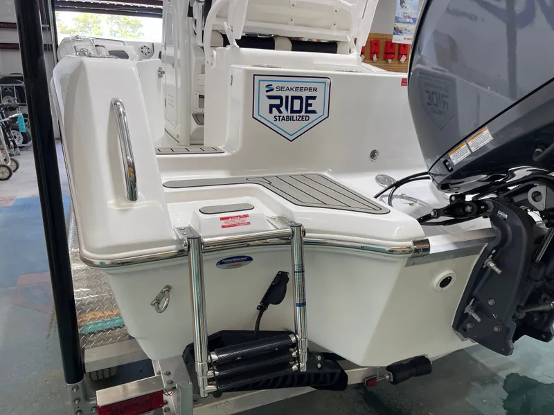 Slide: The Image of Tidewater 232 CC Adventure 2025 - 8