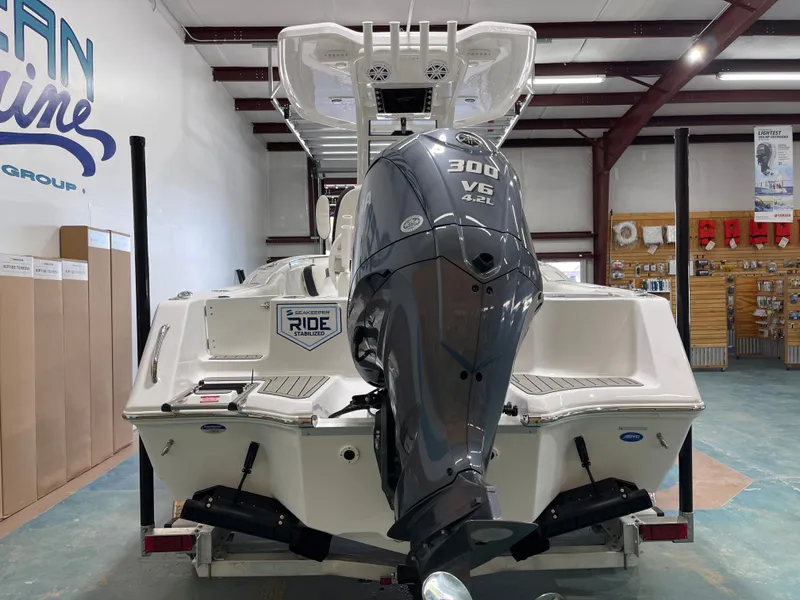 Slide: The Image of Tidewater 232 CC Adventure 2025 - 9