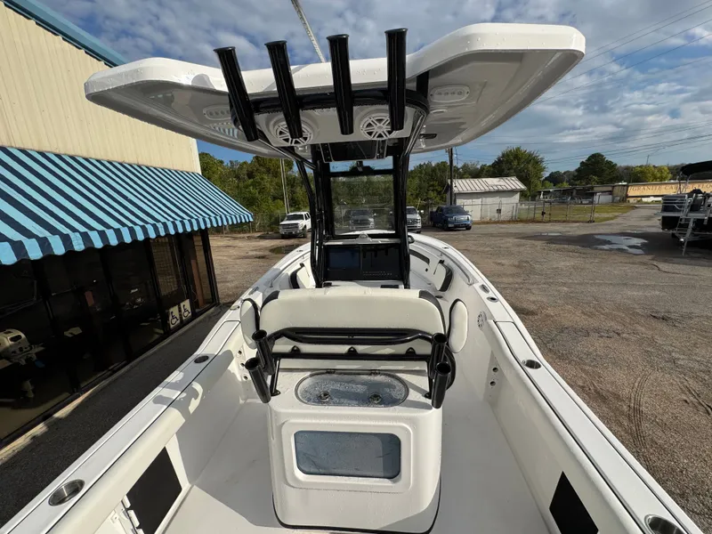 Slide: The Image of Tidewater 232 CC Adventure 2026 - 9