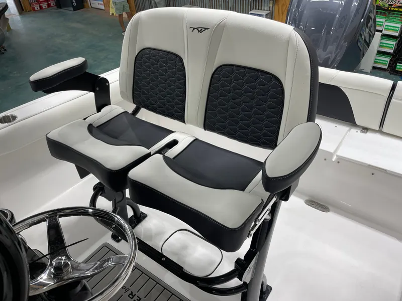 Slide: The Image of Tidewater 232 LXF 2025 - 17