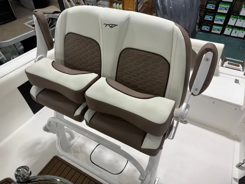 Slide: The Image of Tidewater 232 LXF 2025 - 18